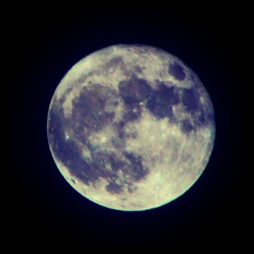 Supermoon from Kalamazoo Michigan.   (Taken with instagram)